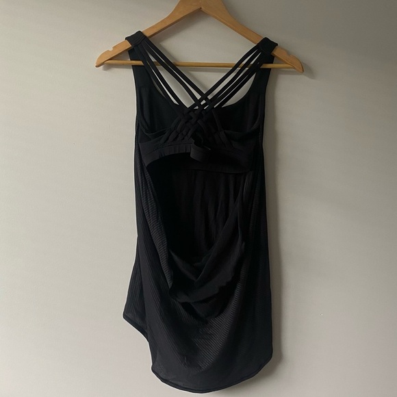lululemon Workout Top Lace Back Vent Black and Silver - Picture 2 of 6